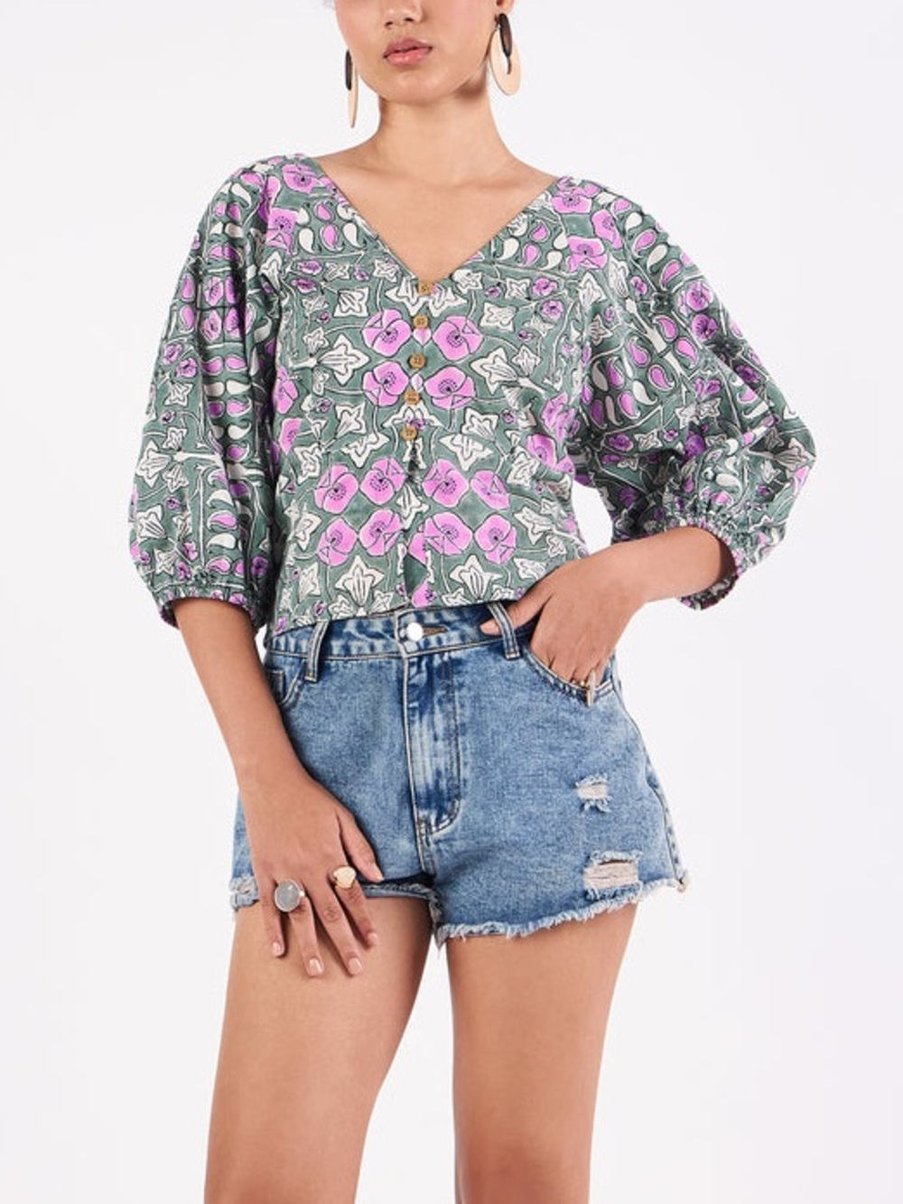 NWT Beyond by Vera Vivi Top in Heritage Wisteria Verdure Print - Picture 5 of 11